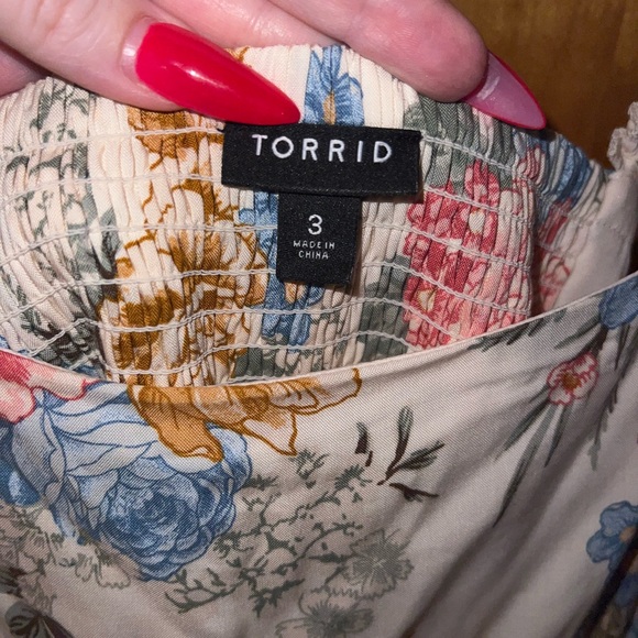 Torrid Maxi Challis Ruffle Strap Tiered Dress size 3 new without tags - Picture 7 of 9